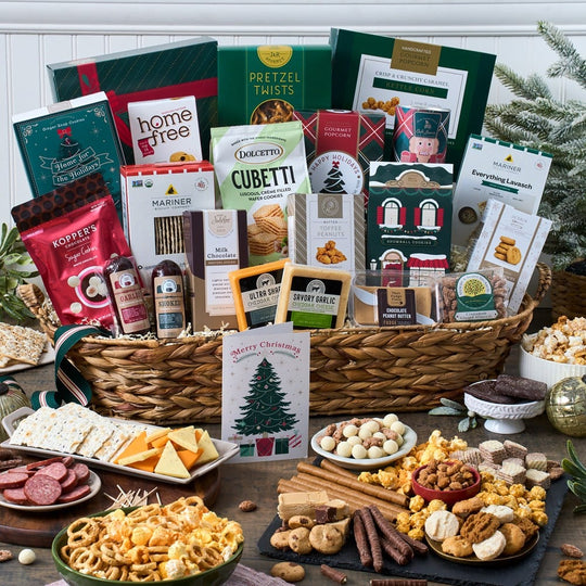 Holiday Cheer Collection: Christmas Snack Gift Basket - Jumbo