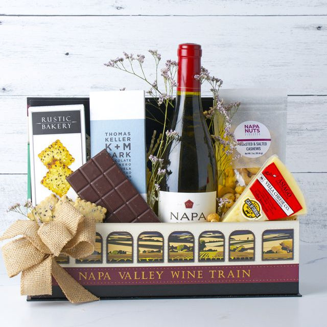 Welcome to Napa: Wine & Gourmet Gift Box