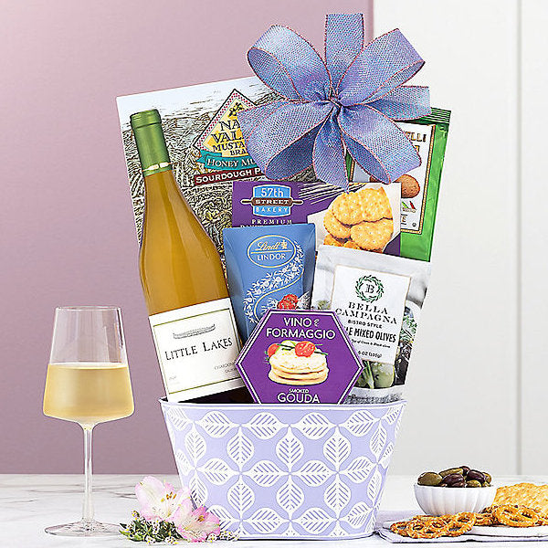 Little Lakes Chardonnay: Wine Gift Basket