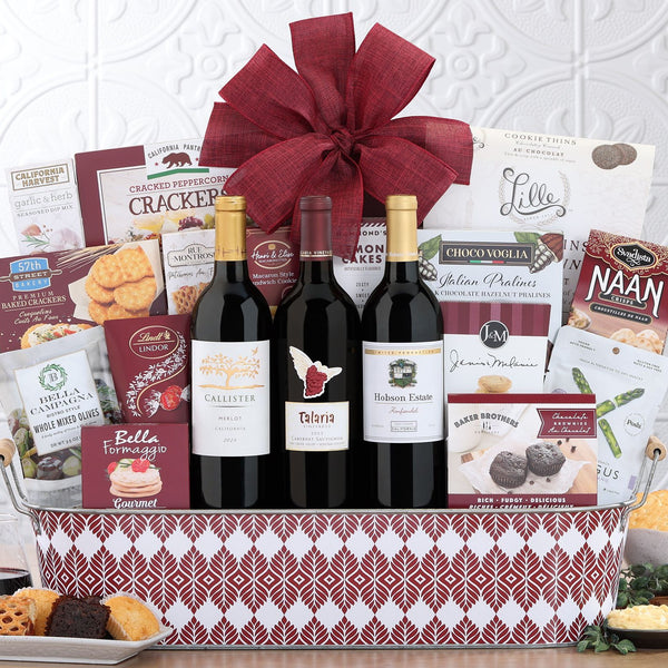 Red Wine Lovers: Holiday Wine Gift Basket